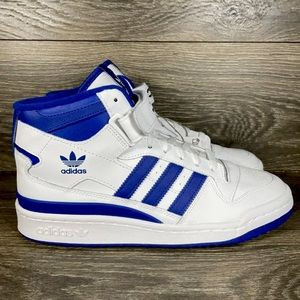 Boys Basketball shoes adidas size y7